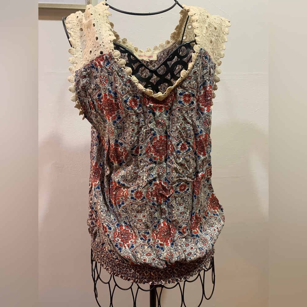 Women’s paisley tank Medium